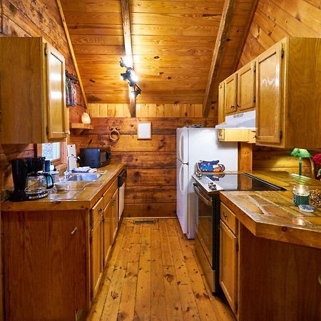 A Cabin In The Woods Pigeon Forge Exterior foto