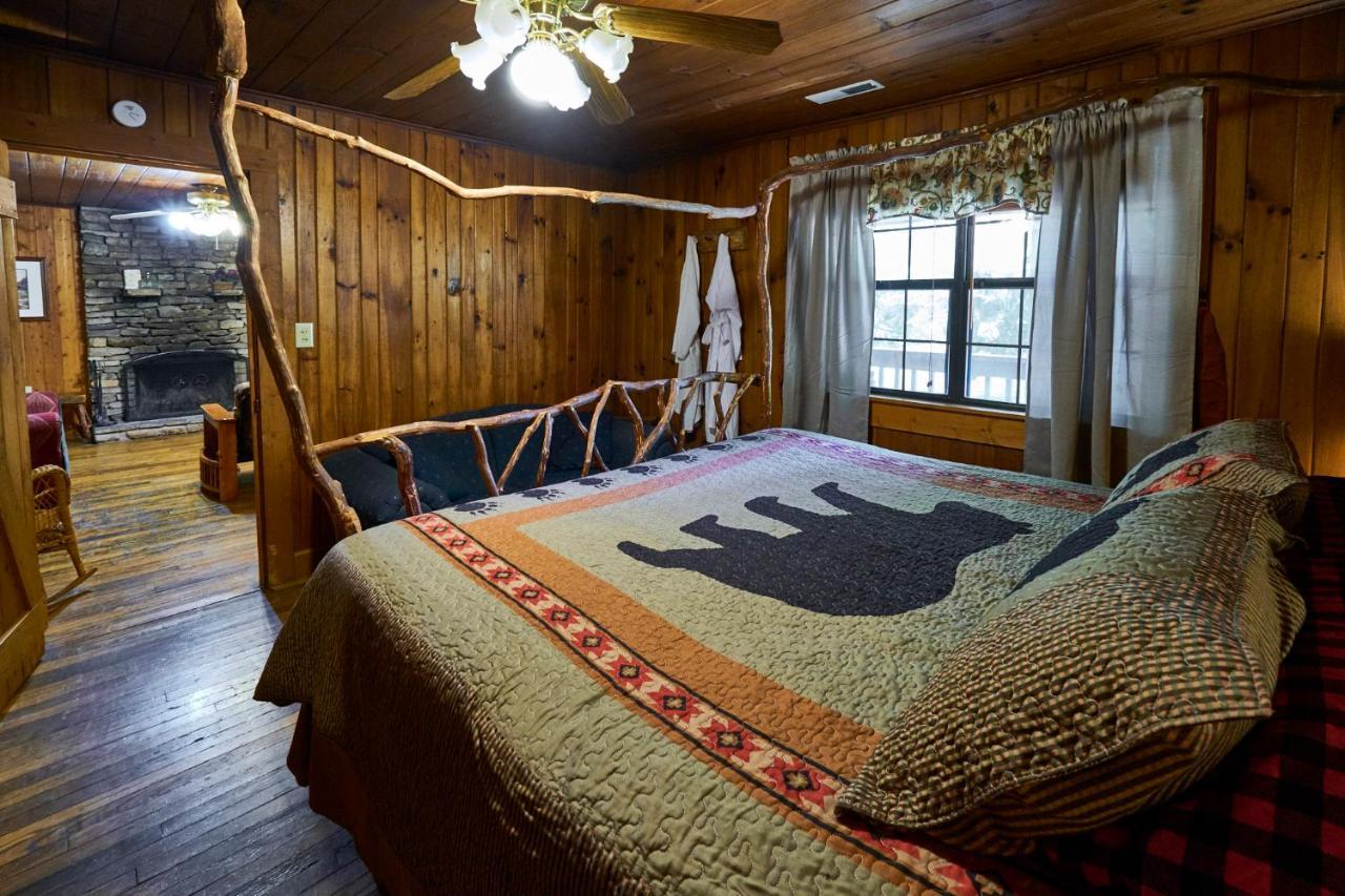 A Cabin In The Woods Pigeon Forge Exterior foto