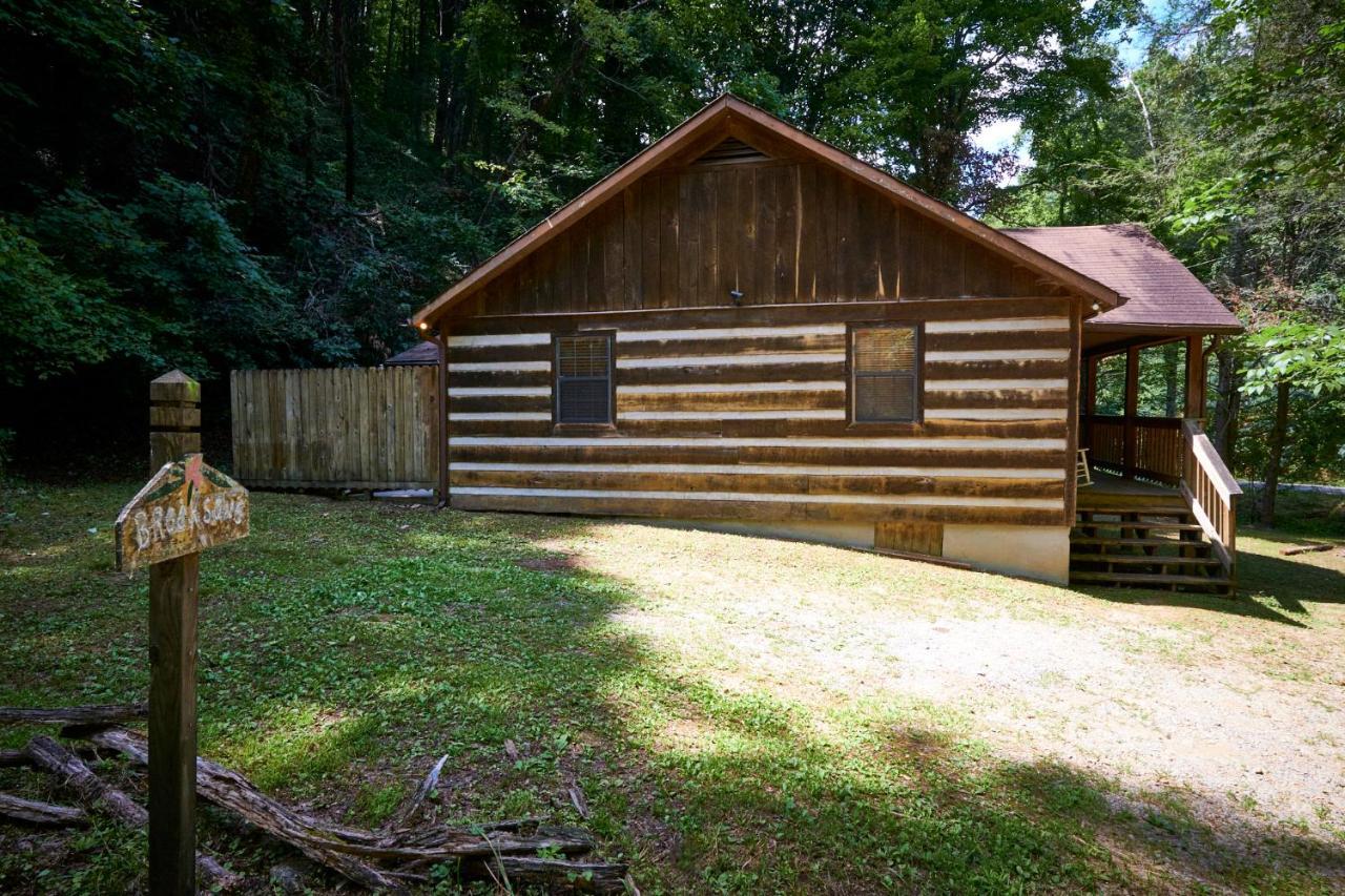 A Cabin In The Woods Pigeon Forge Exterior foto