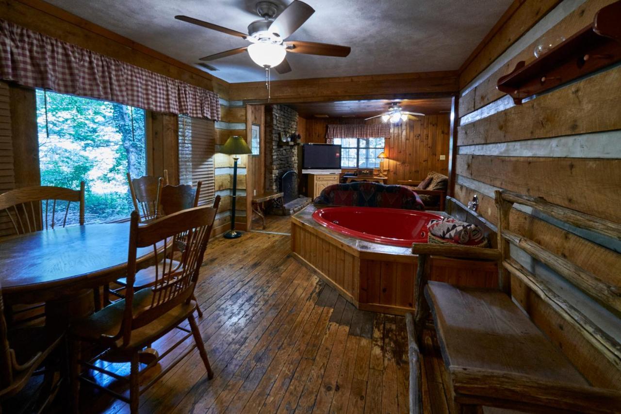 A Cabin In The Woods Pigeon Forge Exterior foto