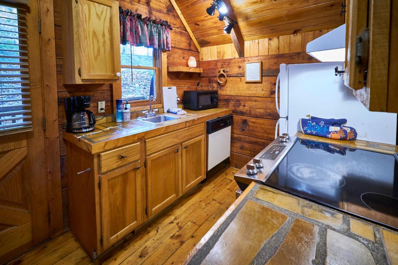 A Cabin In The Woods Pigeon Forge Exterior foto