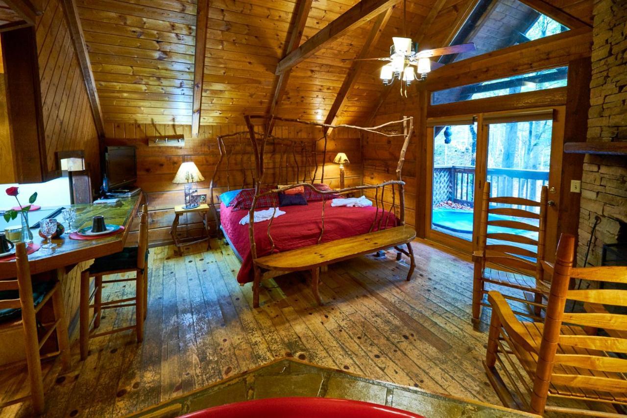A Cabin In The Woods Pigeon Forge Exterior foto